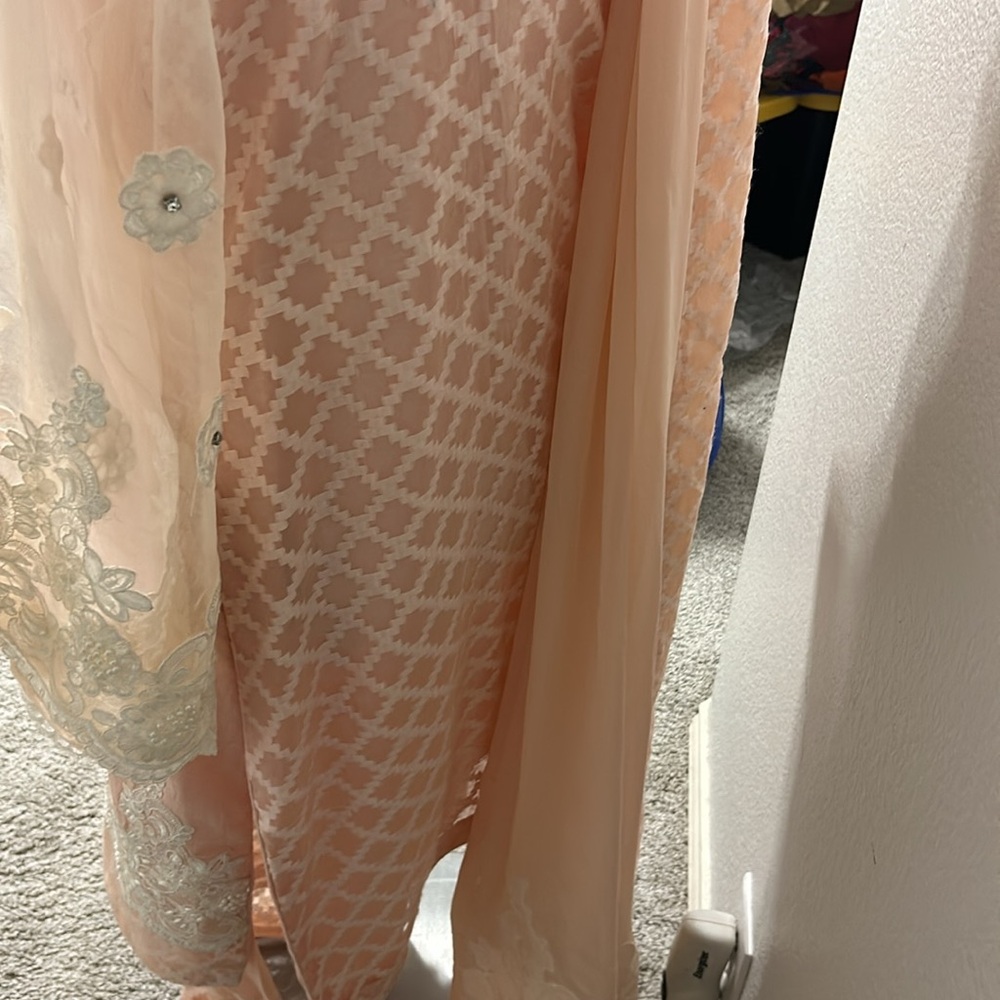 Shalwar kameez duppatta Indian Pakistani wear. Light pink white. Size M (40) - Picture 5 of 17